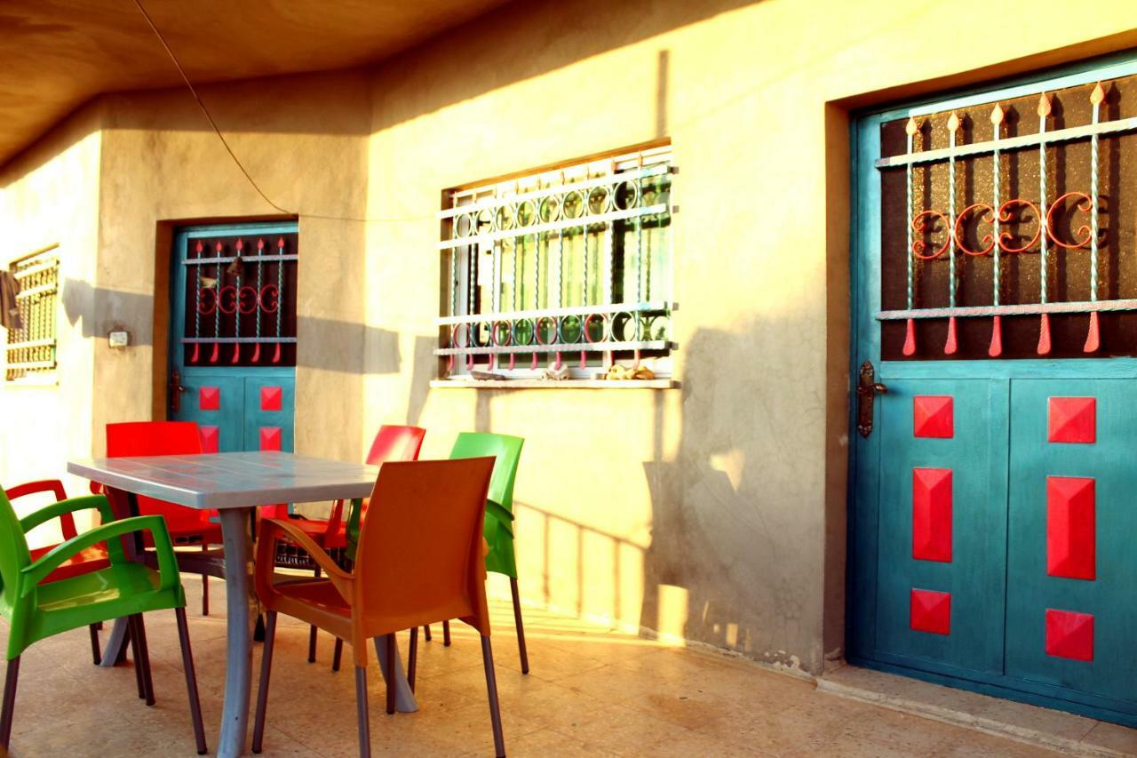 Bedouin Pink Ecohouse Bed & Breakfast Wadi Musa Eksteriør bilde