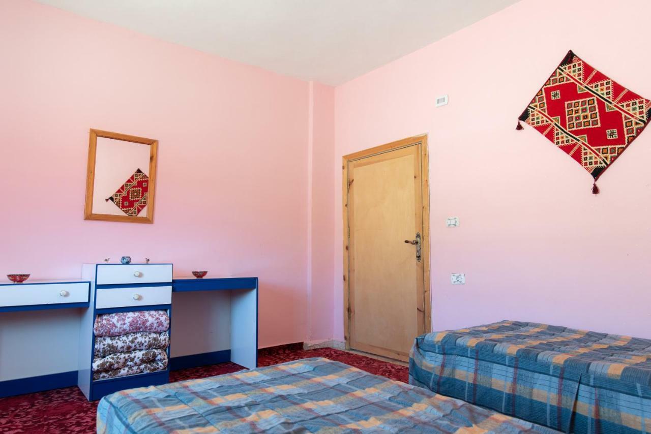 Bedouin Pink Ecohouse Bed & Breakfast Wadi Musa Eksteriør bilde